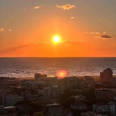 Panoramico Appartamento Vista Mare Rimini Kültér fotó